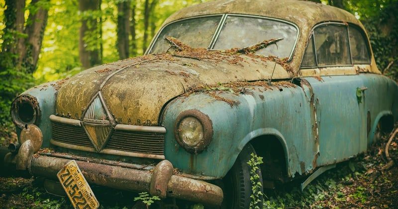 Réparer la mousse d'un siège de voiture : astuces faciles à suivre