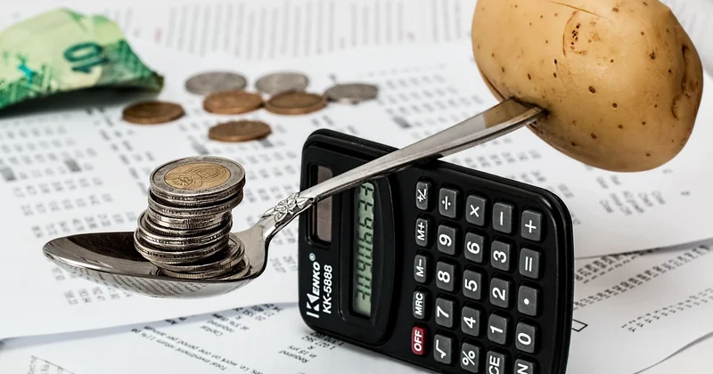 Comparatif des coûts réels : 3 fois gratuit vs crédit renouvelable
